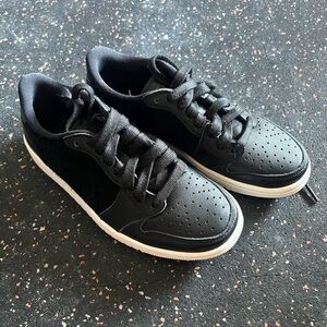 Nike Black Women's Sneakers